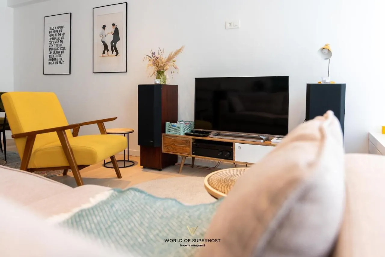 Rock & Roll Chic Apartment Near Oostende オステンド