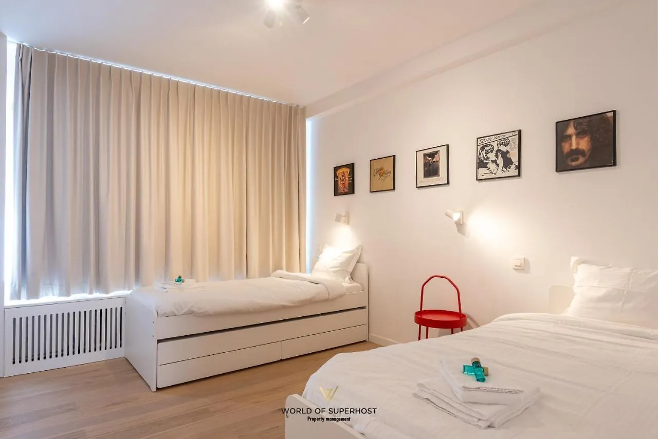 Rock & Roll Chic Apartment Near Oostende